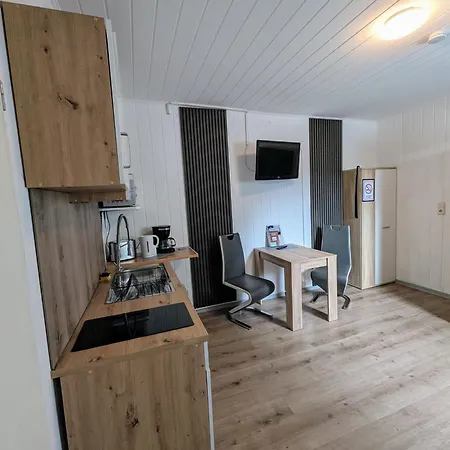 בית הארחה Pensionszimmer 5, Wlan, Kueche, Parkplatz 3*